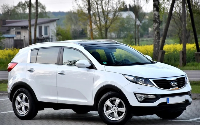 Kia Sportage cena 39900 przebieg: 161000, rok produkcji 2011 z Jasień małe 781